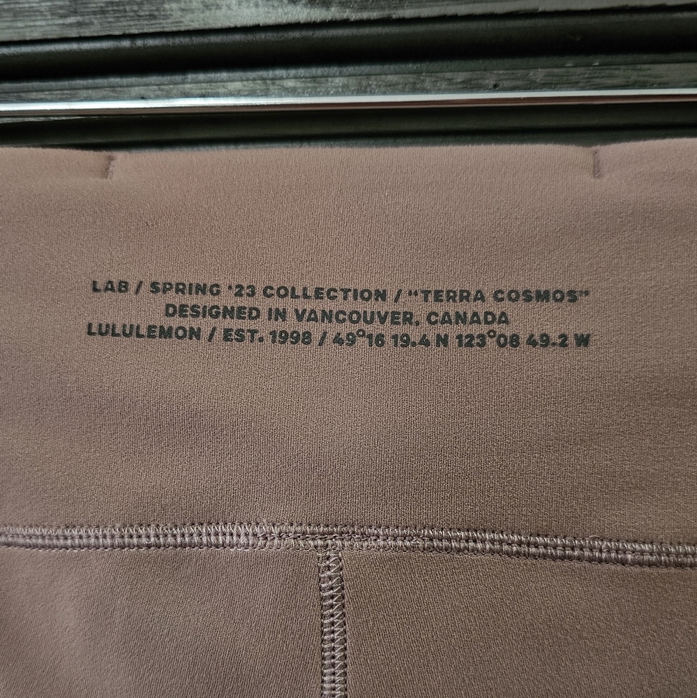 Lululemon LAB nulu leggings 😍 - Picture 10 of 15